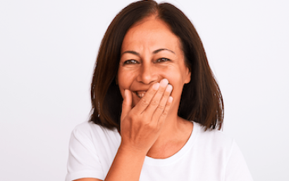 Sonríe con seguridad y confianza